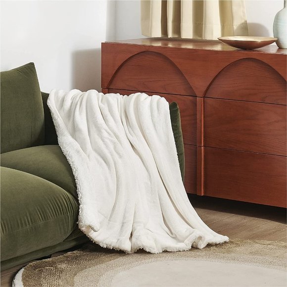 New Sherpa Fleece Throw Blanket for Couch -  Thick Fuzzy Warm Soft Blank… - Picture 4 of 9